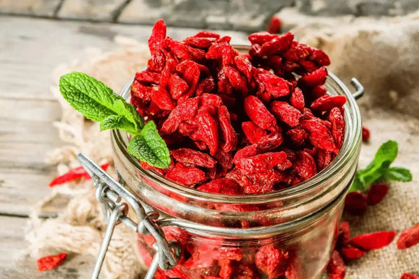 The Ultimate Guide to Goji Berries: Health Benefits,